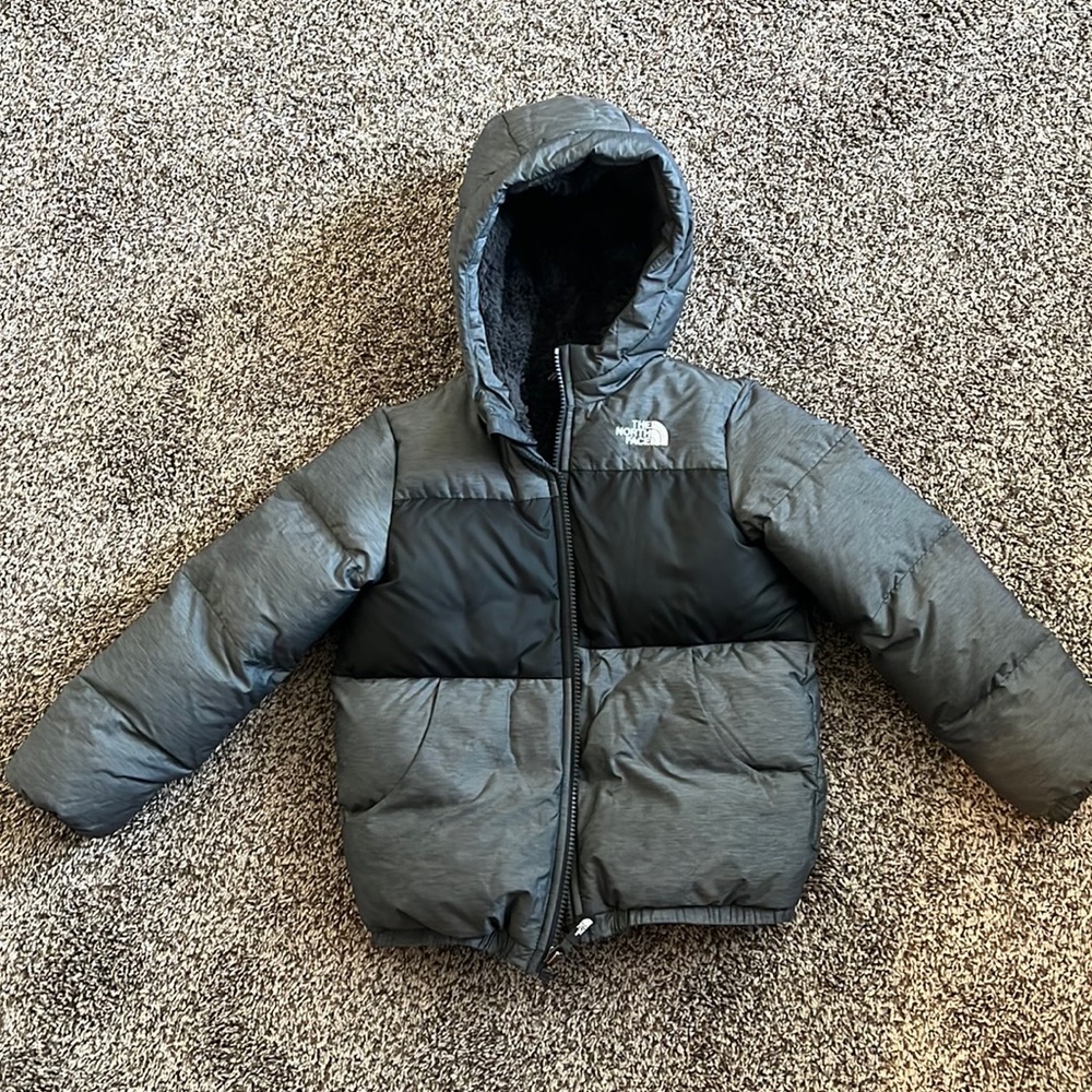 North face kids jacket size 6T